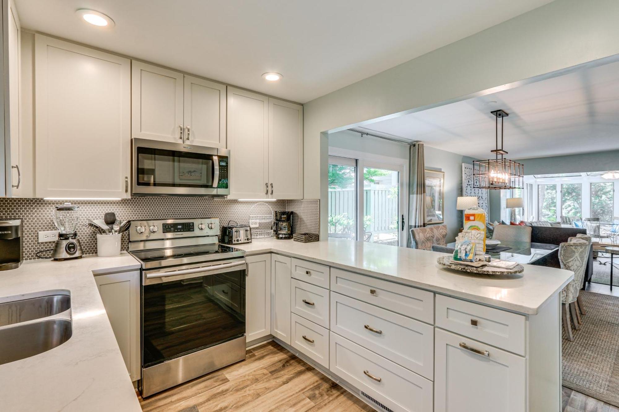 Modern Hilton Head Retreat Walk To Beach And Golf! Hilton Head Island Eksteriør billede