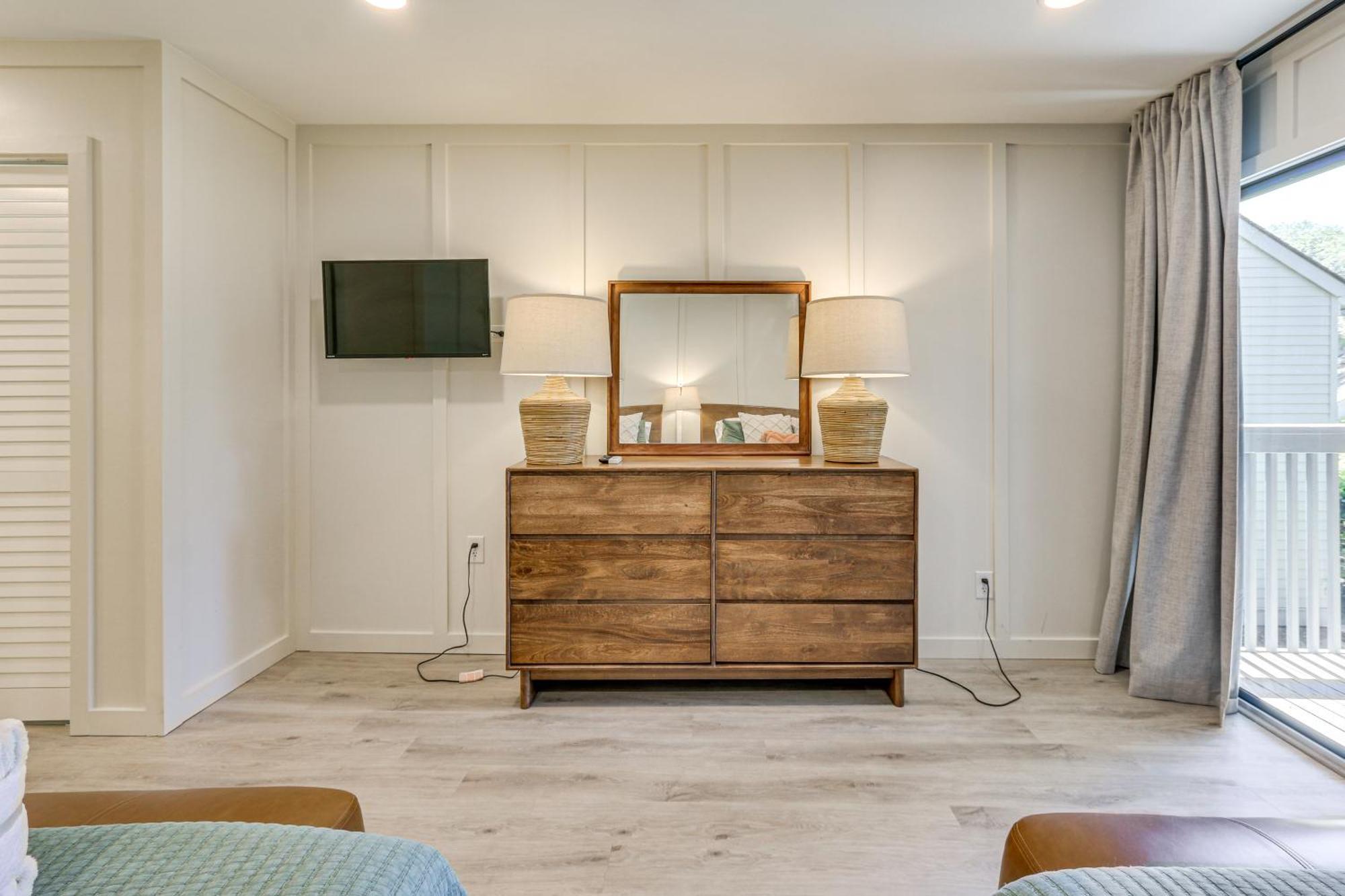 Modern Hilton Head Retreat Walk To Beach And Golf! Hilton Head Island Eksteriør billede