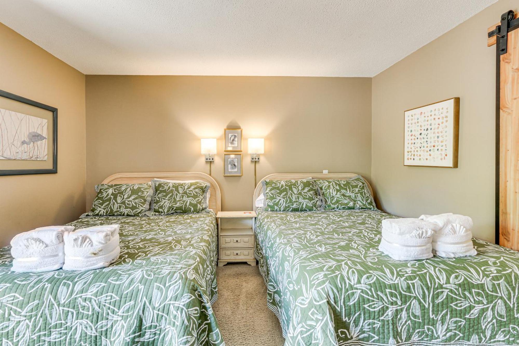 Modern Hilton Head Retreat Walk To Beach And Golf! Hilton Head Island Eksteriør billede
